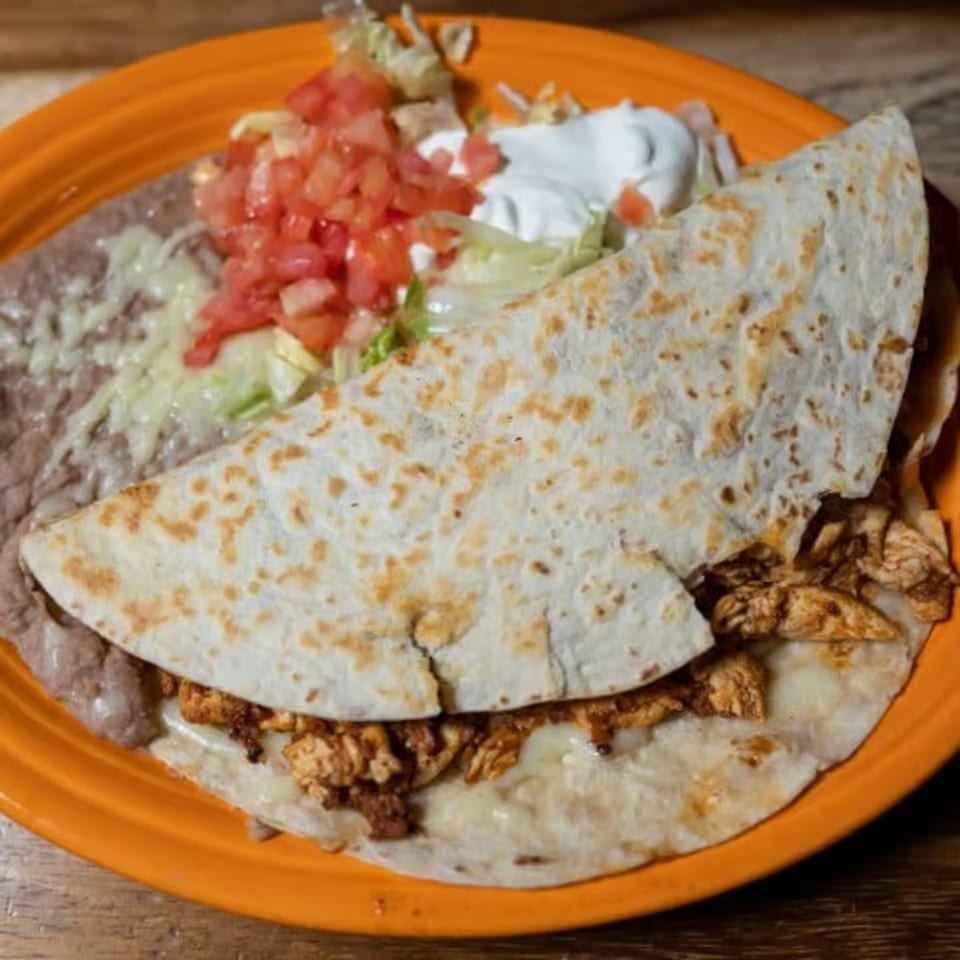 Quesadilla Rellena.